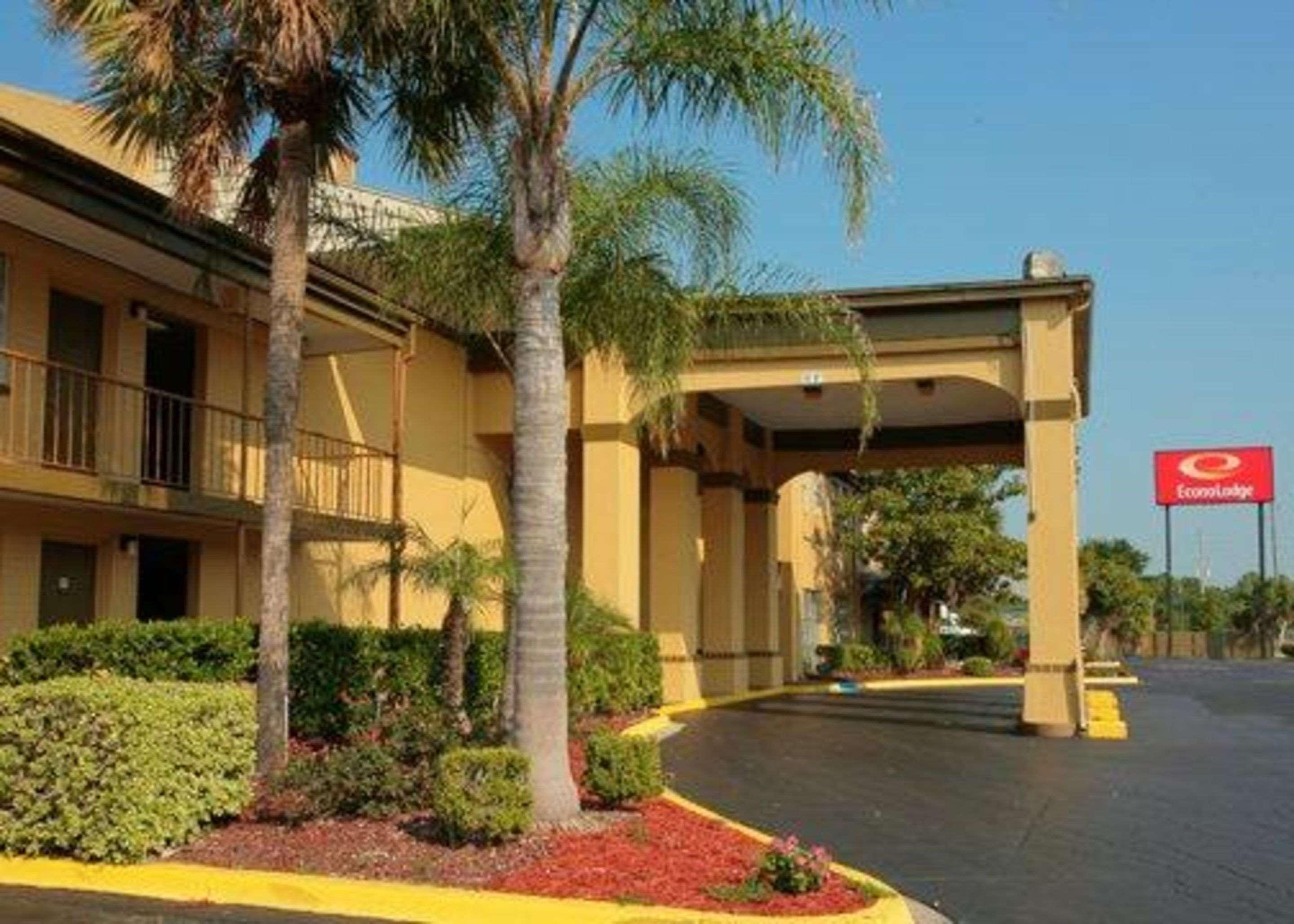 HOTEL ECONO LODGE JACKSONVILLE, FL 2* (United States) - from C$ 91 | iBOOKED